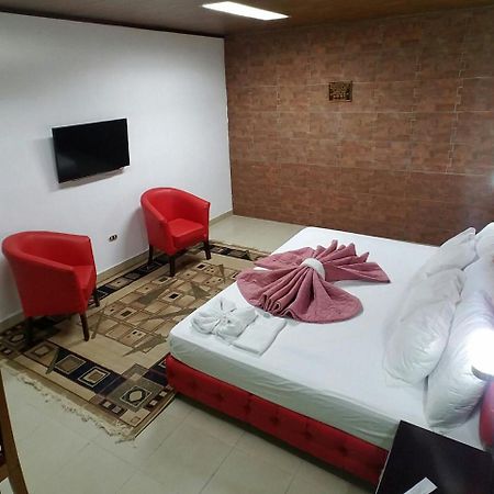 Hotel Don Vito Estelí Exteriör bild