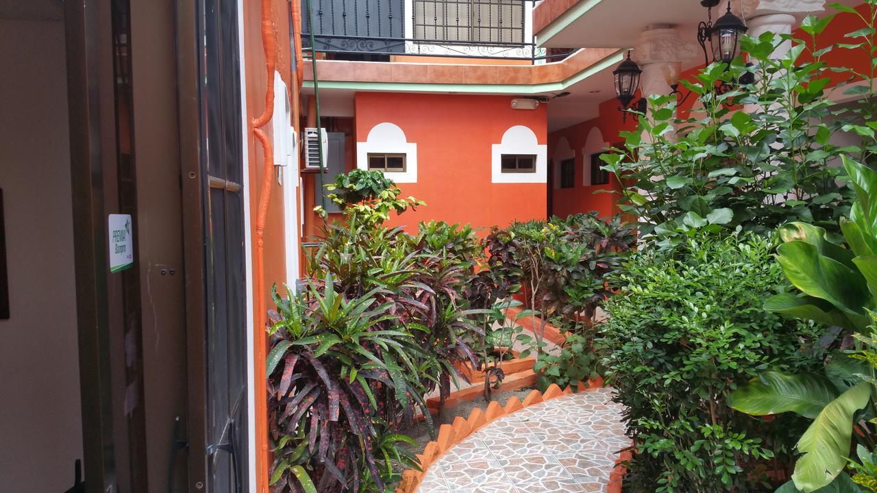 Hotel Don Vito Estelí Exteriör bild