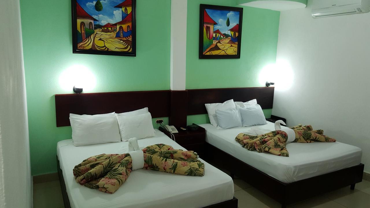 Hotel Don Vito Estelí Exteriör bild