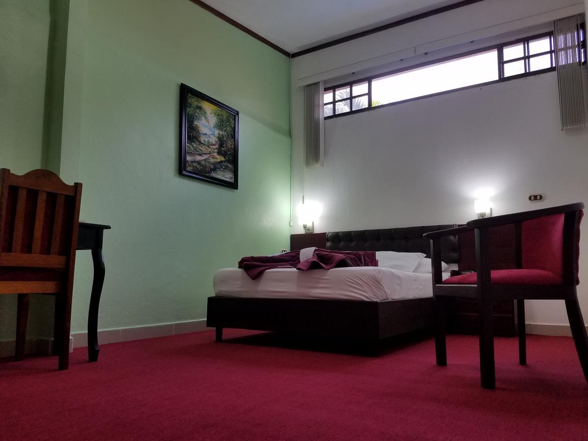 Hotel Don Vito Estelí Exteriör bild