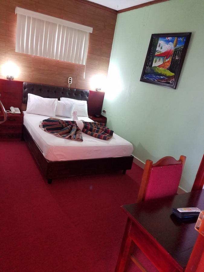 Hotel Don Vito Estelí Exteriör bild