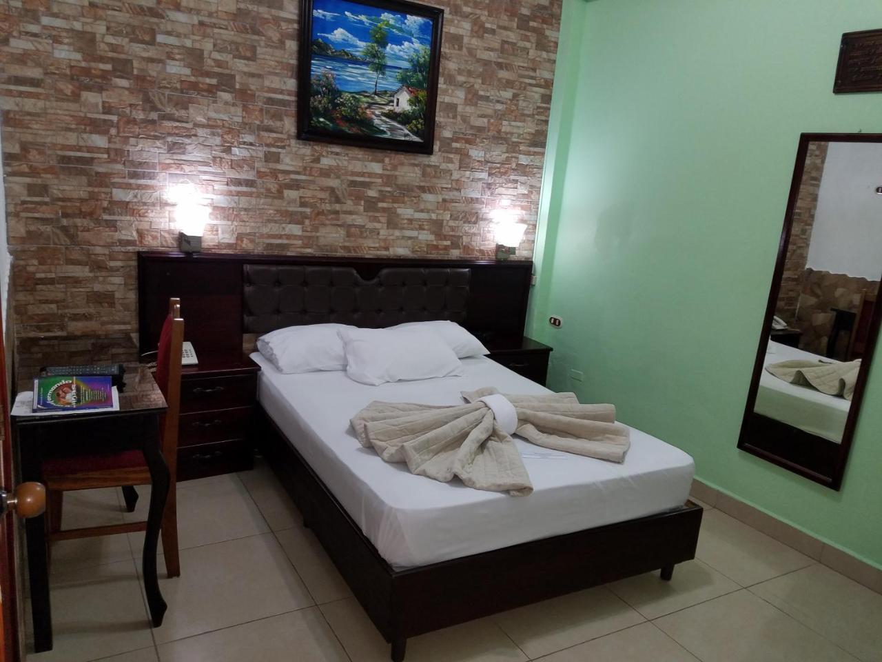 Hotel Don Vito Estelí Exteriör bild