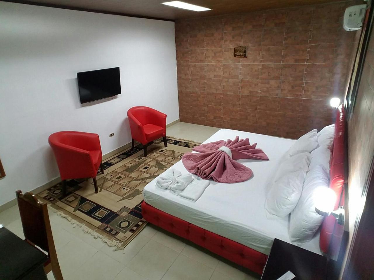 Hotel Don Vito Estelí Exteriör bild