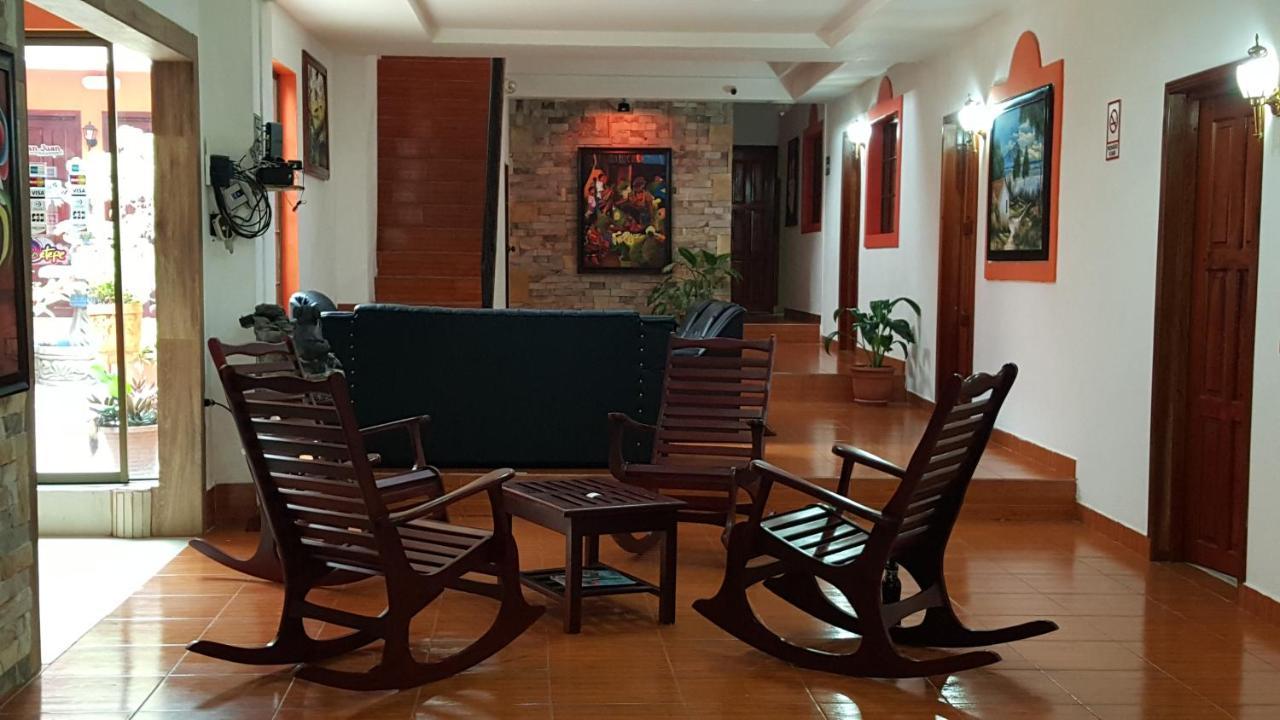 Hotel Don Vito Estelí Exteriör bild